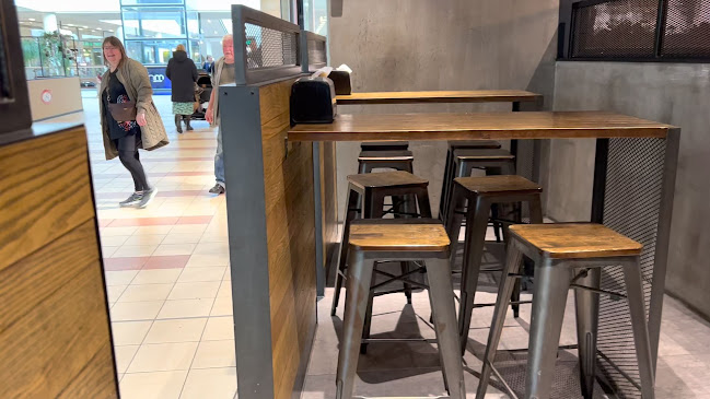 Opinii despre Carl's Jr./Salling Group DK în Rødovre - Gastronomi og hotelvirksomhed