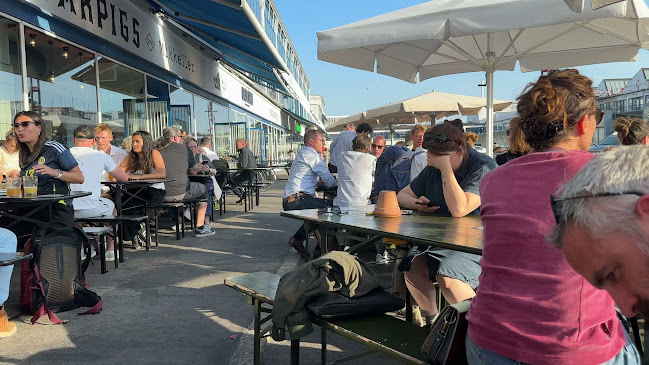 Warpigs Brewpub - Gastronomi og hotelvirksomhed