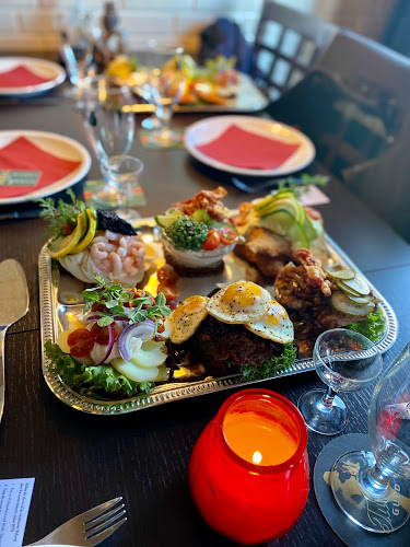 Comentarii opinii despre Café UGLEN