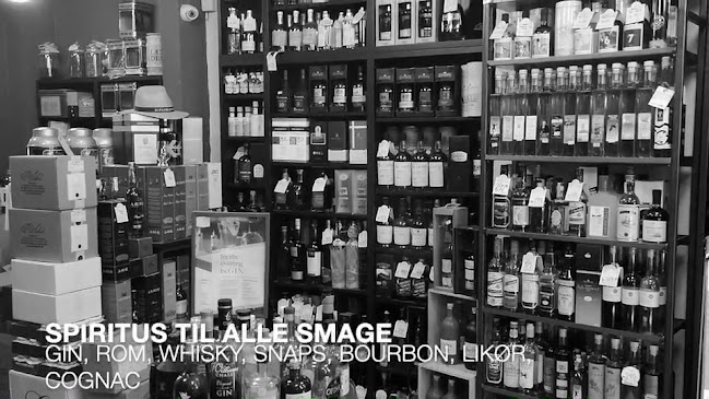 Opinii despre Vinspecialisten Viborg / Dahls Vinhandel A/S în Viborg - Gastronomi og hotelvirksomhed