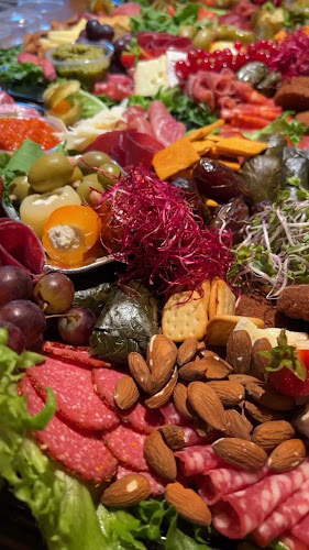 Shiela's Café & Brasserie