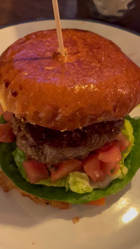 Opinii despre Cocks & Cows SP34 în København - Gastronomi og hotelvirksomhed