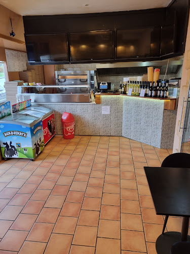 ( 2840 HOLTE ) Kongens Pizzaria og Burger House