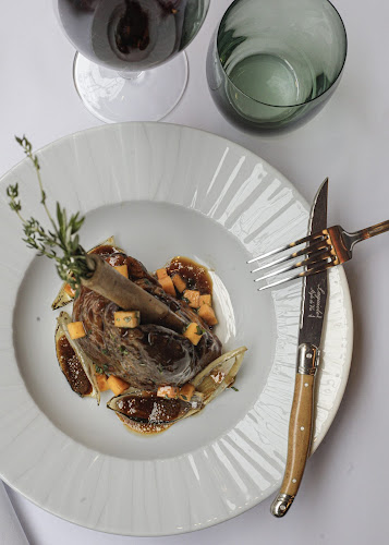 Carlton - Gastronomi og hotelvirksomhed