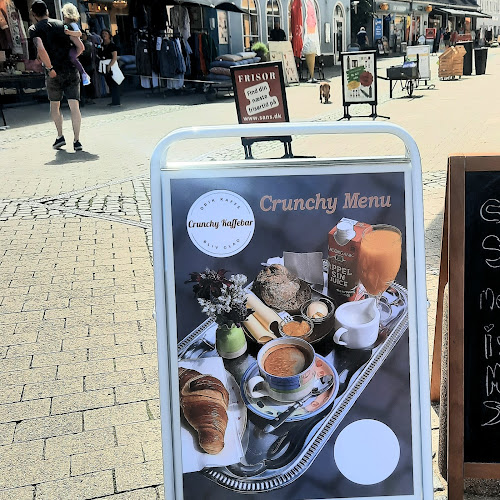 Comentarii opinii despre Crunchy Kaffebar