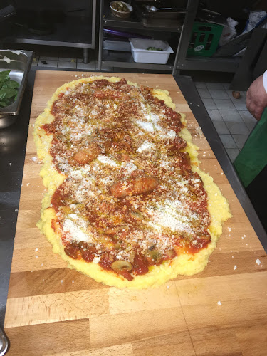 Marcantonio Trattoria - Pizzeria - Gastronomi og hotelvirksomhed