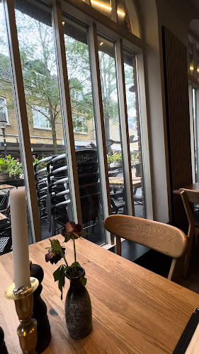 Opinii despre Cafe Alex în Birkerød - Gastronomi og hotelvirksomhed