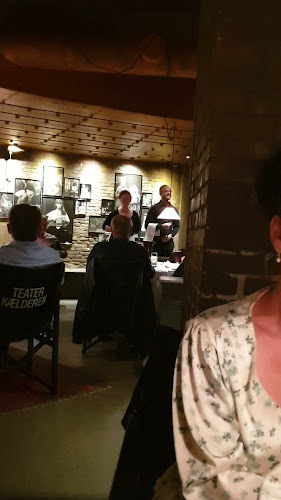 Opinii despre Restaurant Teaterkælderen în Indre By - Gastronomi og hotelvirksomhed