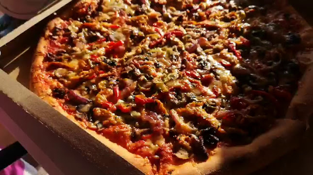 Opinii despre Bella Pizzeria în København - Gastronomi og hotelvirksomhed