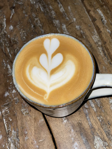 Comentarii opinii despre Cafe Karisma