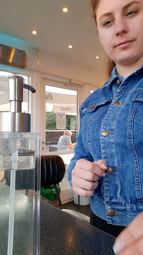 Opinii despre Den Fodkolde în Brovst - Gastronomi og hotelvirksomhed