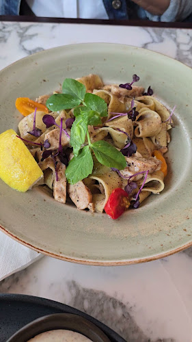 Opinii despre Mojoe Kitchen & Bar în København - Gastronomi og hotelvirksomhed