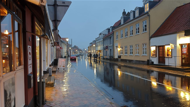 Taurus Steak House Restaurant - Gastronomi og hotelvirksomhed