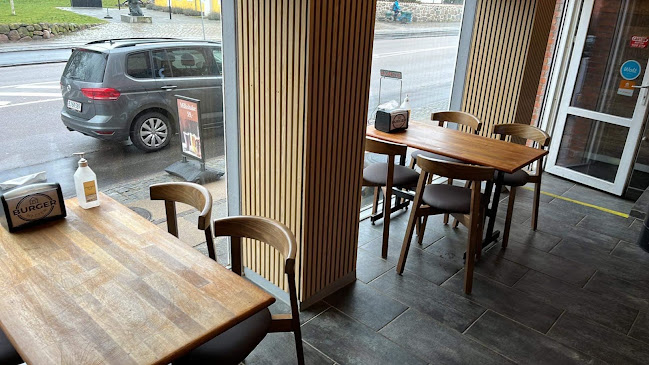 Opinii despre Burger Hytten Hvidovre în Hvidovre - Gastronomi og hotelvirksomhed