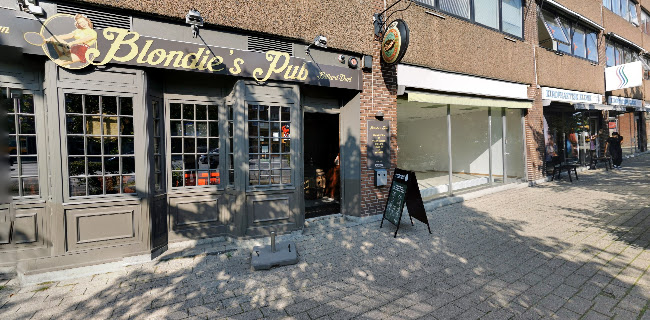 Blondies Pub