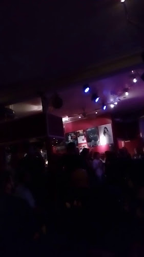 Comentarii opinii despre Charlie Scotts