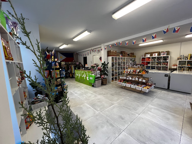 Opinii despre Jazzy’s Cafe’ & Shop ( Cakes,coffee,Asian grocery,Womens Clothing) în Nørresundby - Gastronomi og hotelvirksomhed