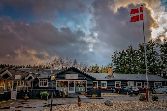 Morfars Køkken Cafe og Restaurant - Gastronomi og hotelvirksomhed