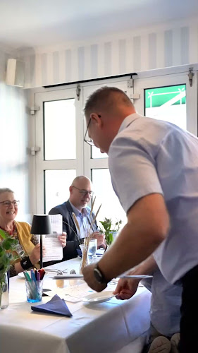 Opinii despre Restaurant Løkken Badehotel în Løkken - Gastronomi og hotelvirksomhed