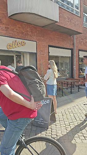 Opinii despre Alice Ice Cream & Coffee în København - Gastronomi og hotelvirksomhed