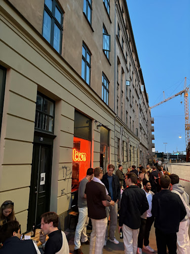 Comentarii opinii despre Tove