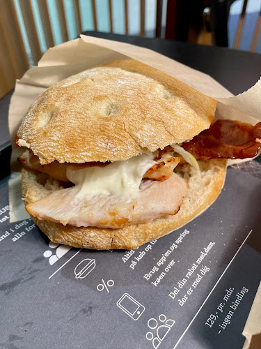 Comentarii opinii despre Sunset Boulevard