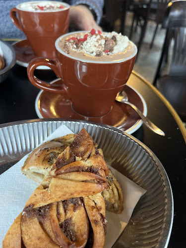 Comentarii opinii despre Aoife Coffee