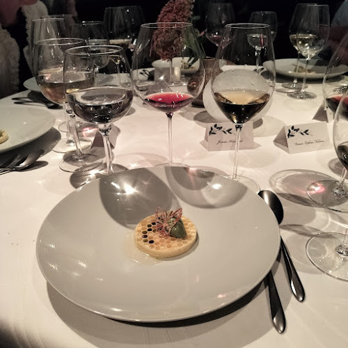 Comentarii opinii despre Ti Trin Ned