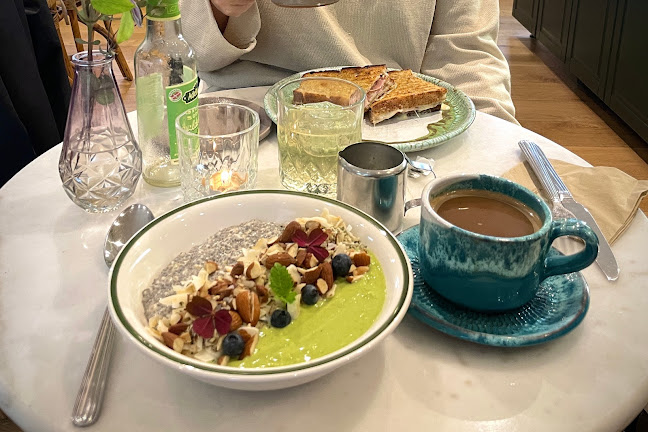 Comentarii opinii despre Bar' Unika