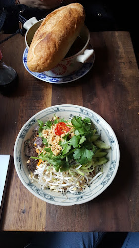 District Tonkin - Gastronomi og hotelvirksomhed