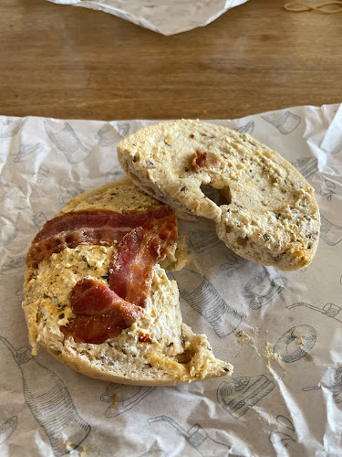 Comentarii opinii despre Baco - Bagels and Coffee