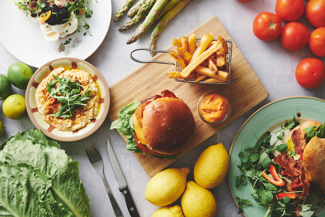 Cafe Oscar - Gastronomi og hotelvirksomhed