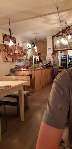 Lalou Vinbar - Gastronomi og hotelvirksomhed