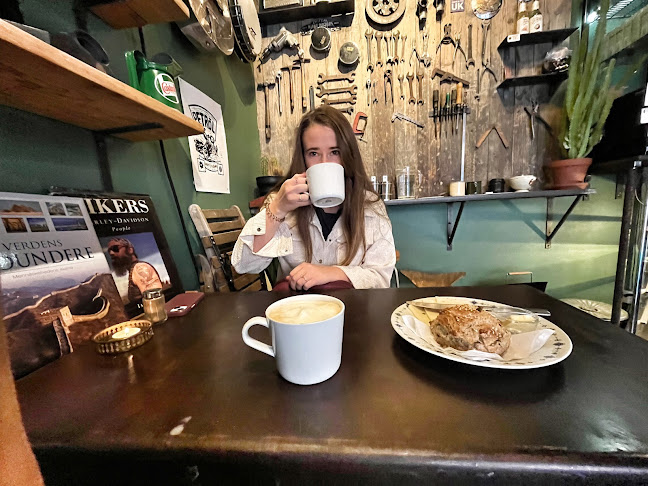 Petról Kaffe & Gear - Indre By