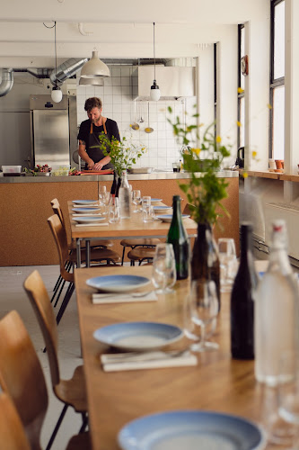 Rødder ved Pladefabrikken - Gastronomi og hotelvirksomhed