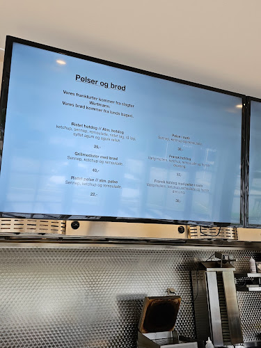 Opinii despre HavneGrillen Aabenraa în Aabenraa - Gastronomi og hotelvirksomhed