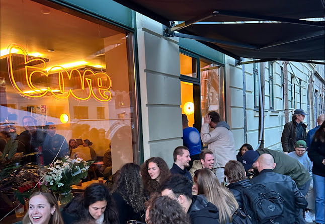 Opinii despre Tove în København - Gastronomi og hotelvirksomhed