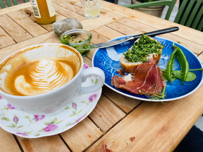 UNOkaffebar - Gastronomi og hotelvirksomhed