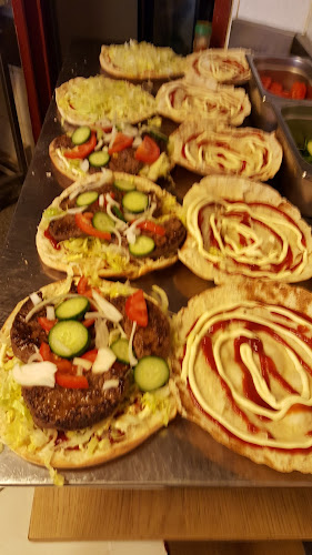 Milas Pizza Køge - Køge