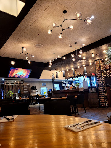 Ahali - Brunch, Mezze & Steaks - Gastronomi og hotelvirksomhed