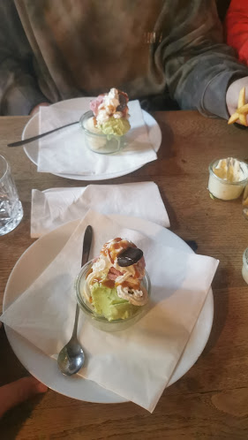 Comentarii opinii despre Perron 1