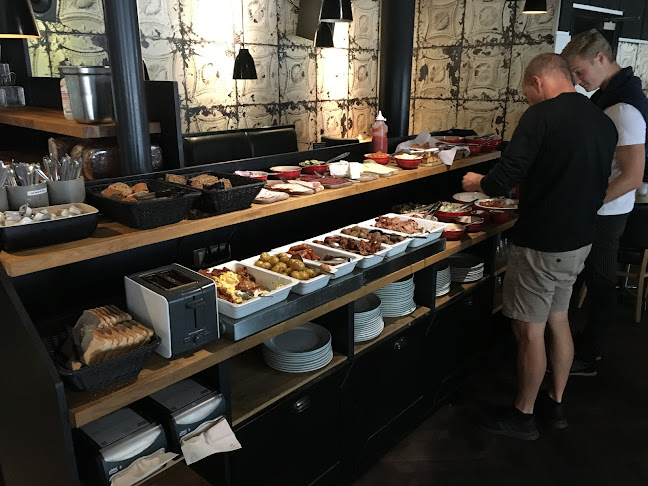 Comentarii opinii despre Café Sidewalk