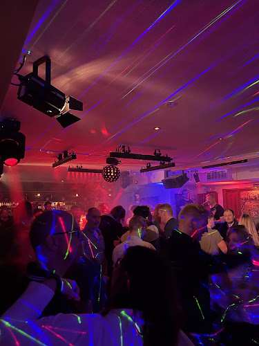 Opinii despre Fox and Hounds în Herning - Gastronomi og hotelvirksomhed