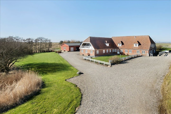 Hjørnekro v/Grethe Müller - Højer