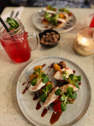 Comentarii opinii despre Coffee and dining Room