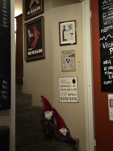 Opinii despre Villa Vino în København - Gastronomi og hotelvirksomhed