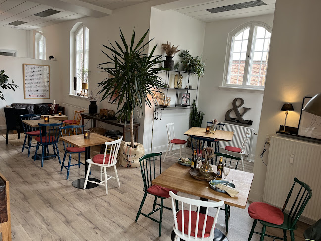 Opinii despre Den Glade Gulerod în Ringkøbing - Gastronomi og hotelvirksomhed