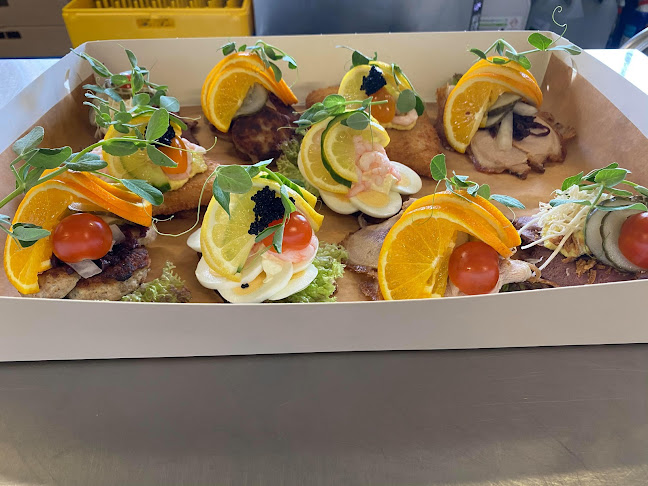 Opinii despre Café Bondestuen în Løgstør - Gastronomi og hotelvirksomhed