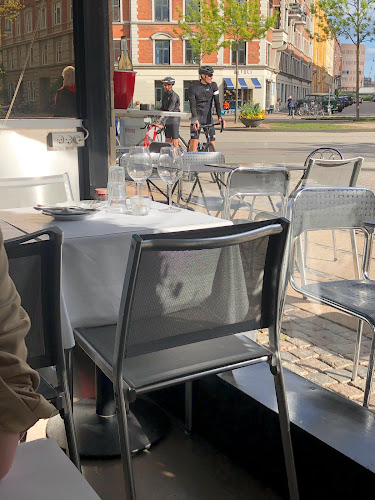 Opinii despre Osteria 16 Pesce în København - Gastronomi og hotelvirksomhed