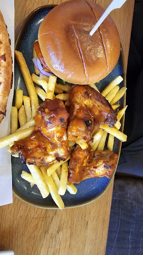 Opinii despre Jungle Grill Danmark în Albertslund - Gastronomi og hotelvirksomhed